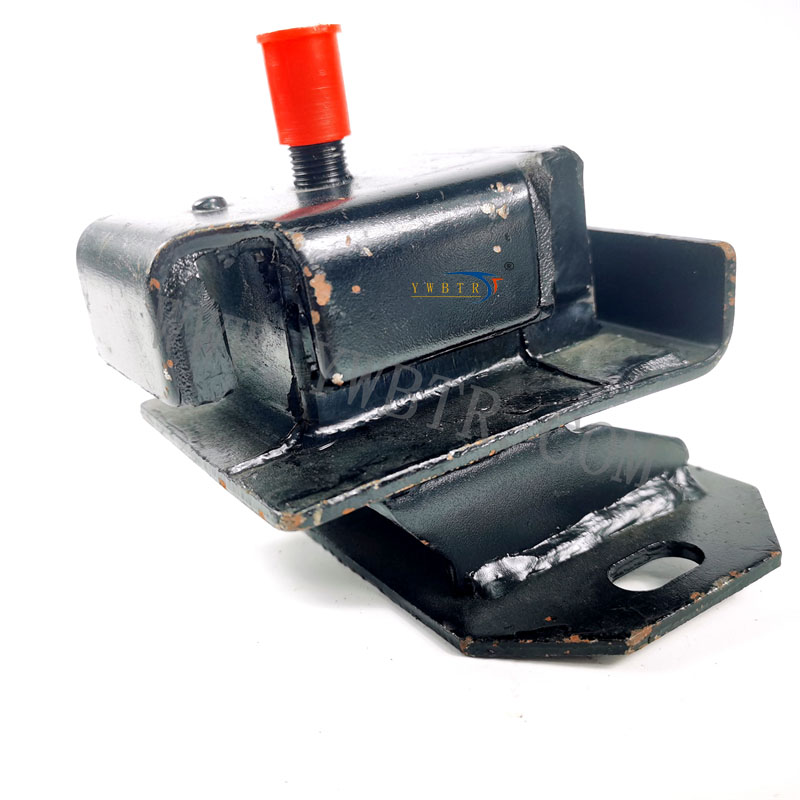 4HF1 发动机支架 适用于五十铃  NPR66 发动机  8970792190